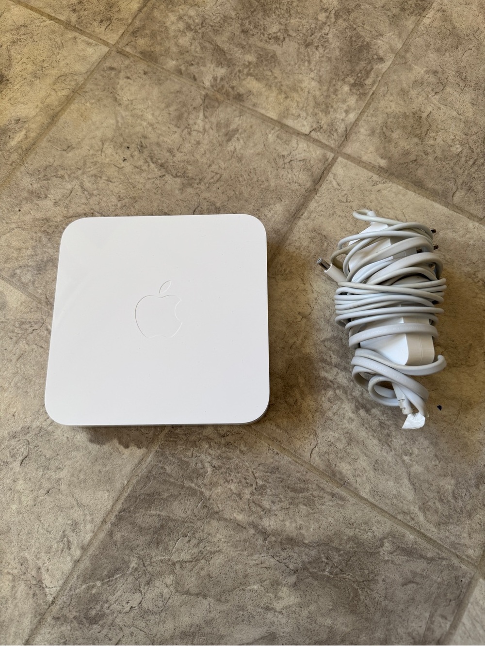 Apple Airport Extreme Base Station A1143